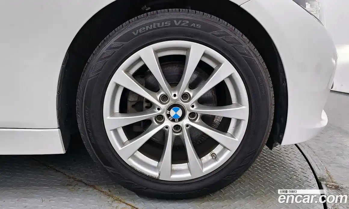 BMW 3-Series 2018 2.0 Автомат в Москве № 192968, фото 12