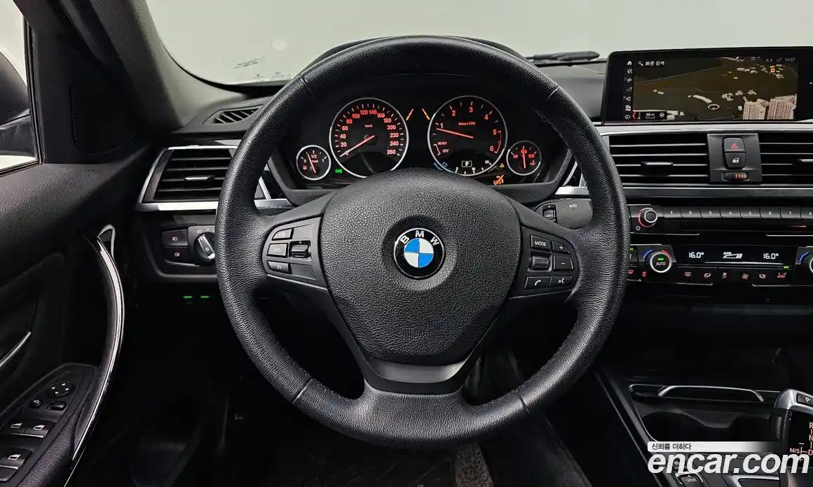 BMW 3-Series 2018 2.0 Автомат в Москве № 192968, фото 13