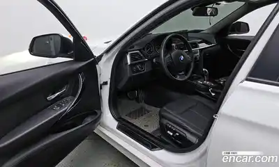 BMW 3-Series 2018 2.0 Автомат в Москве № 192968, миниатюра 5