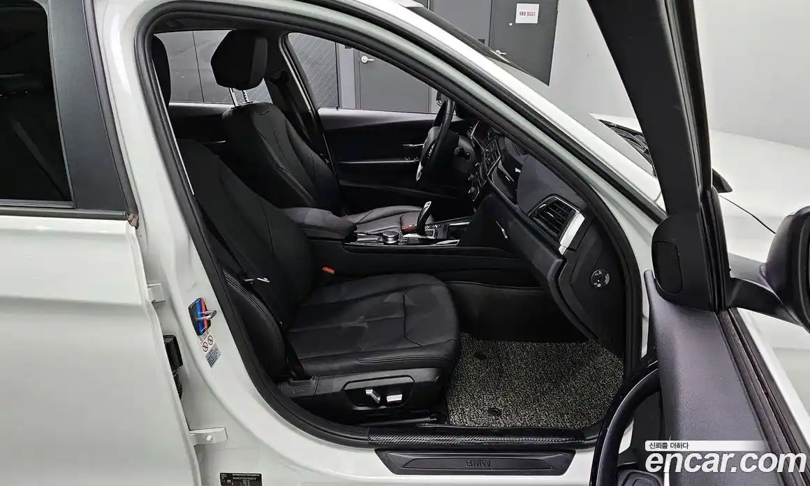 BMW 3-Series 2018 2.0 Автомат в Москве № 192968, фото 7