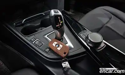 BMW 3-Series 2018 2.0 Автомат в Москве № 192968, миниатюра 10