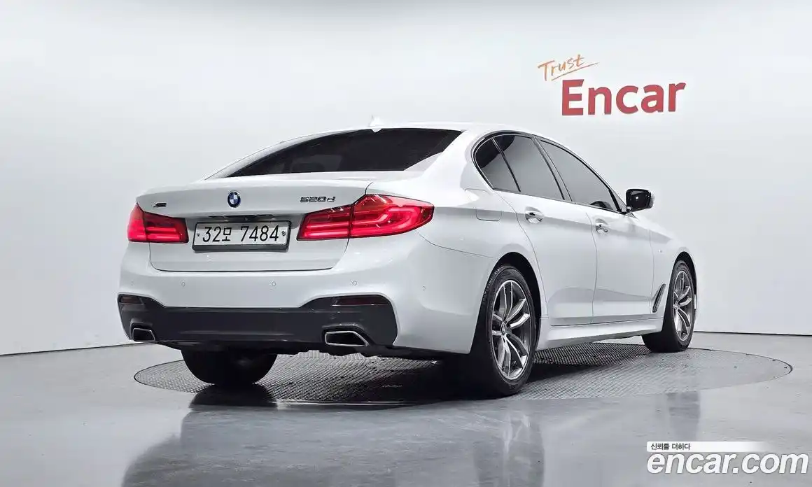 BMW 5-Series 2017 2.0 Автомат в Москве № 193021, фото 16