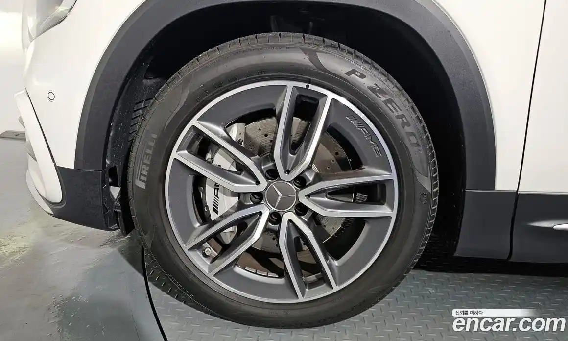 Mercedes-Benz GLB-Class 2025 2.0 Автомат в Москве № 193651, фото 6