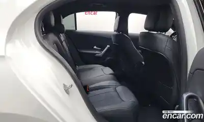 Mercedes-Benz A-Class 2022 2.0 Автомат в Москве № 193722, миниатюра 12