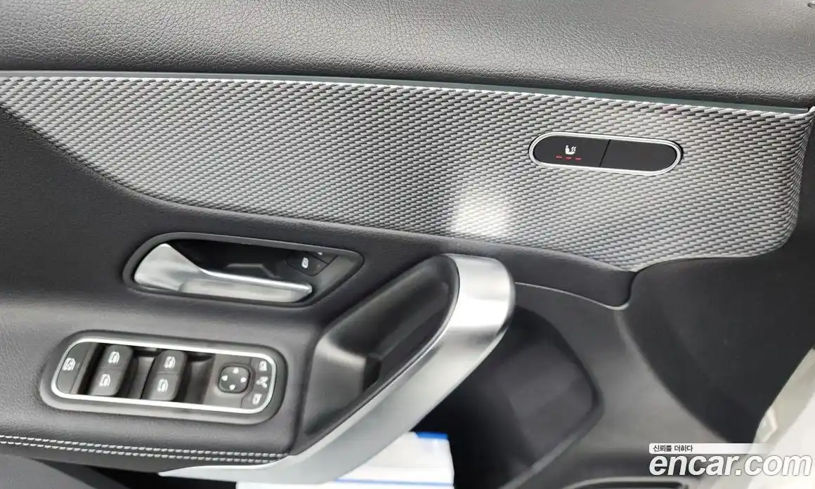 Mercedes-Benz A-Class 2022 2.0 Автомат в Москве № 193722, фото 14