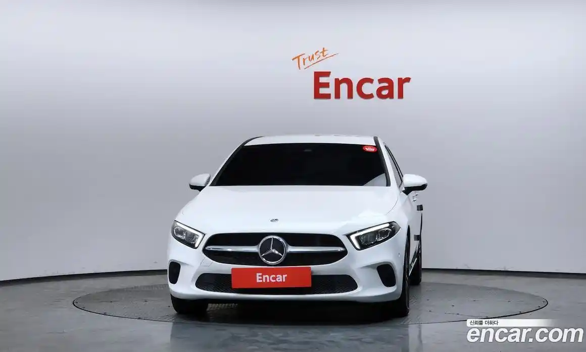 Mercedes-Benz A-Class 2022 2.0 Автомат в Москве № 193722, фото 3