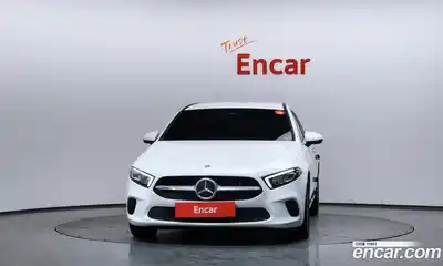 Mercedes-Benz A-Class 2022 2.0 Автомат в Москве № 193722, миниатюра 3