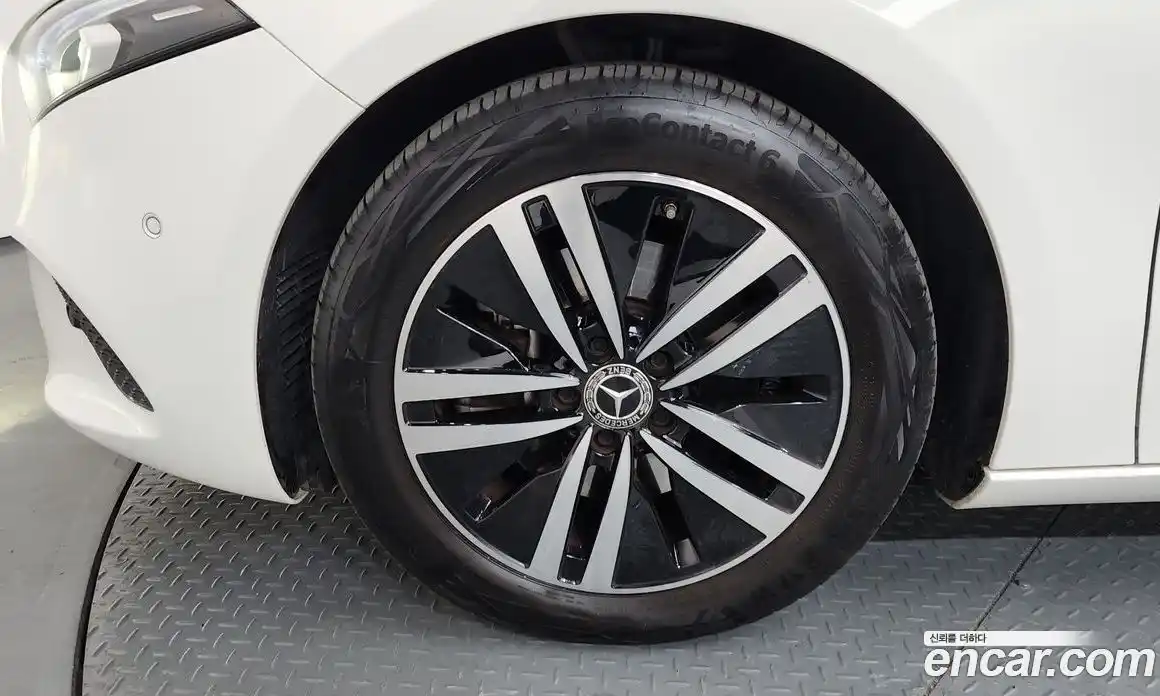 Mercedes-Benz A-Class 2022 2.0 Автомат в Москве № 193722, фото 5