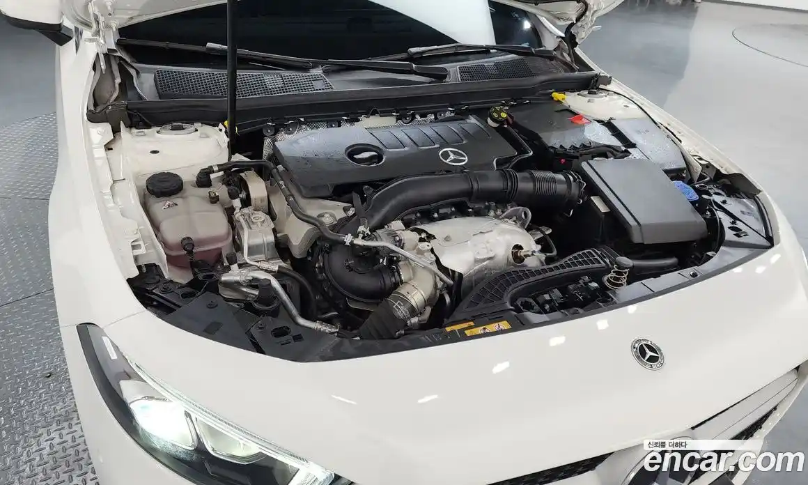 Mercedes-Benz A-Class 2022 2.0 Автомат в Москве № 193722, фото 6