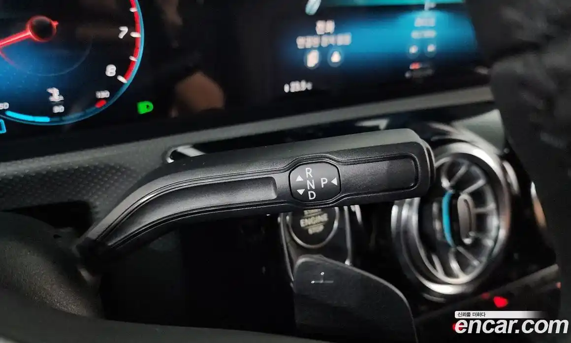 Mercedes-Benz A-Class 2022 2.0 Автомат в Москве № 193722, фото 9