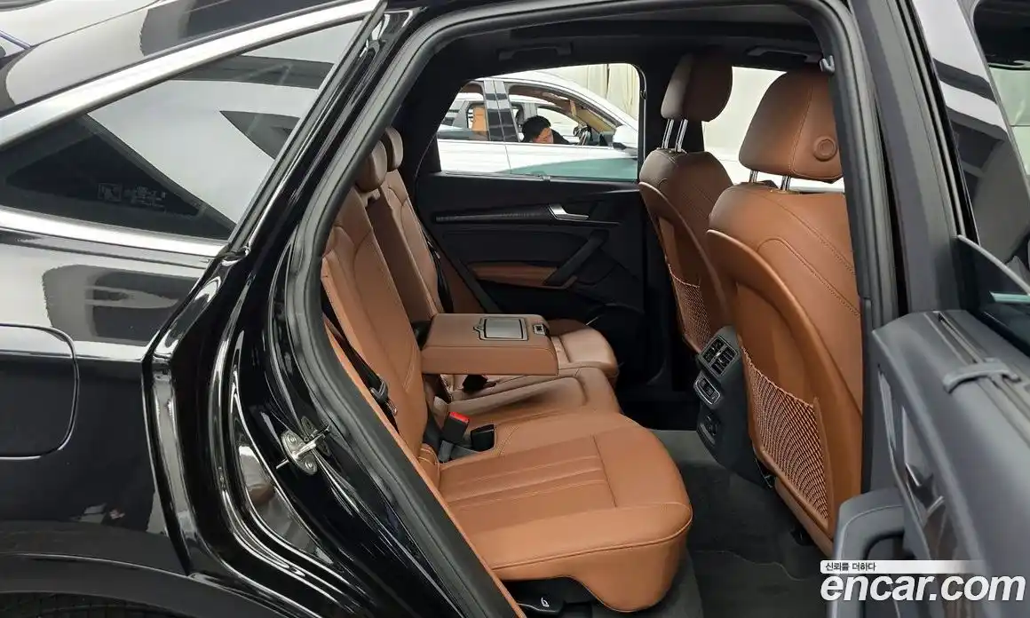 Audi Q5 2023 2.0 Автомат в Москве № 196305, фото 3