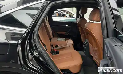 Audi Q5 2023 2.0 Автомат в Москве № 196305, миниатюра 3