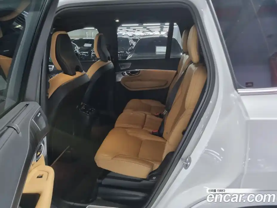 Volvo XC90 2023 2.0 Автомат в Москве № 196947, фото 10