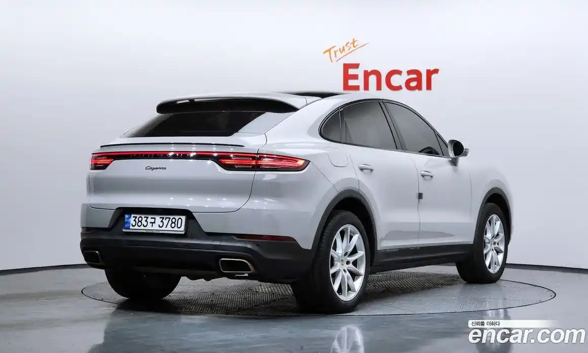 Porsche Cayenne 2020 3.0 Автомат в Москве № 197707, фото 2