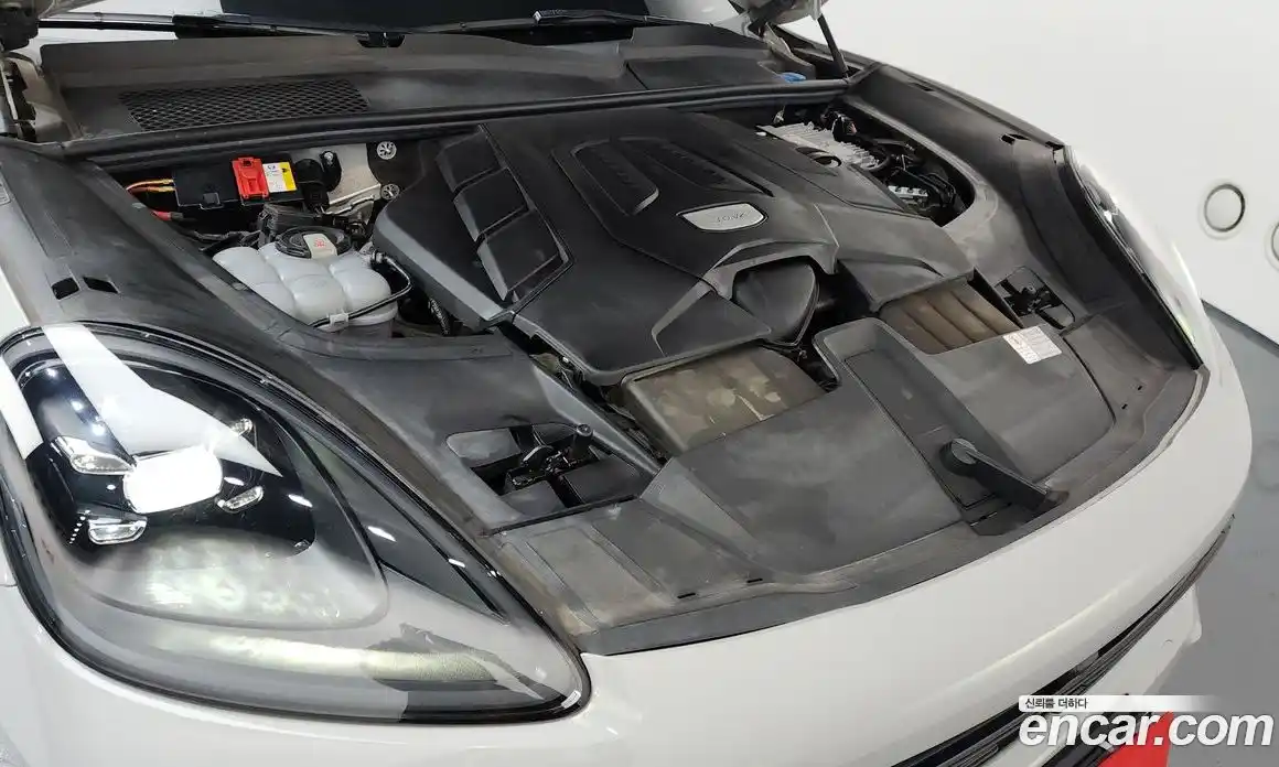 Porsche Cayenne 2020 3.0 Автомат в Москве № 197707, фото 6