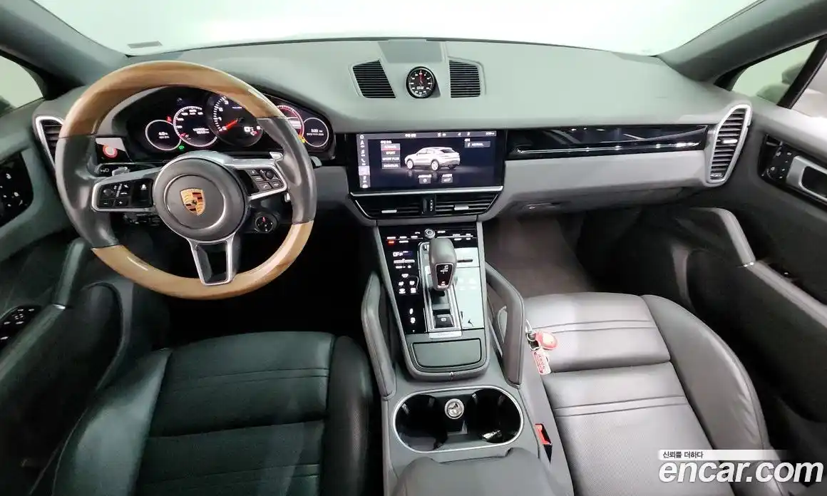 Porsche Cayenne 2020 3.0 Автомат в Москве № 197707, фото 7