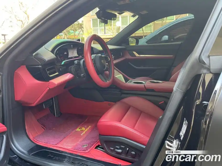 Porsche Taycan 2024 0.1 Автомат в Москве № 197890, фото 13