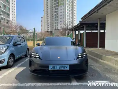 Porsche Taycan 2024 0.1 Автомат в Москве № 197890, миниатюра 2