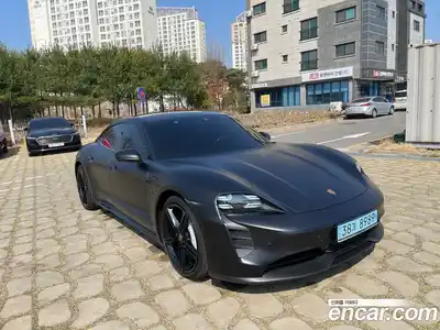 Porsche Taycan 2024 0.1 Автомат в Москве № 197890, миниатюра 5