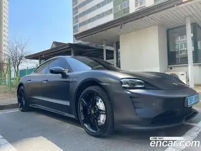 Porsche Taycan 2024 0.1 Автомат в Москве № 197890, миниатюра 6