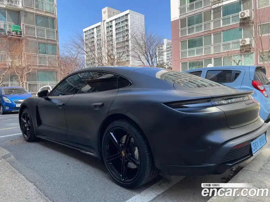 Porsche Taycan 2024 0.1 Автомат в Москве № 197890, фото 7