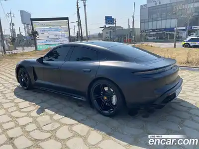 Porsche Taycan 2024 0.1 Автомат в Москве № 197890, миниатюра 8