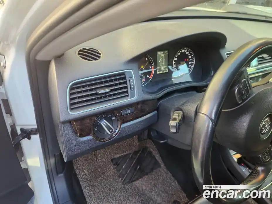 Volkswagen Passat 2015 2.0 Автомат в Москве № 199358, фото 12