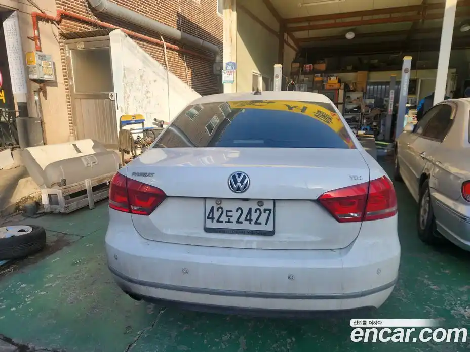 Volkswagen Passat 2015 2.0 Автомат в Москве № 199358, фото 4