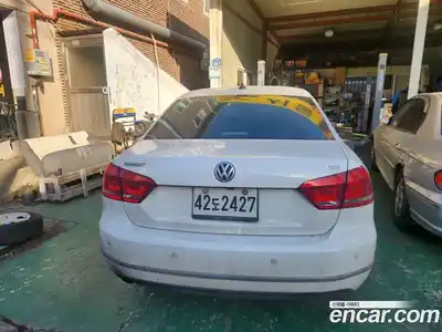 Volkswagen Passat 2015 2.0 Автомат в Москве № 199358, миниатюра 4