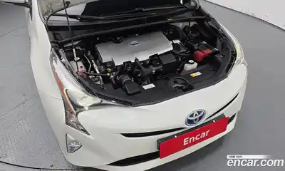 Toyota Prius 2017 1.8 Автомат в Москве № 199685, миниатюра 12