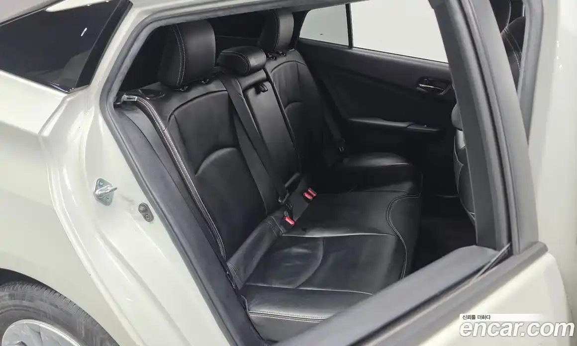 Toyota Prius 2017 1.8 Автомат в Москве № 199685, фото 18