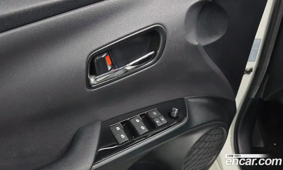 Toyota Prius 2017 1.8 Автомат в Москве № 199685, фото 9