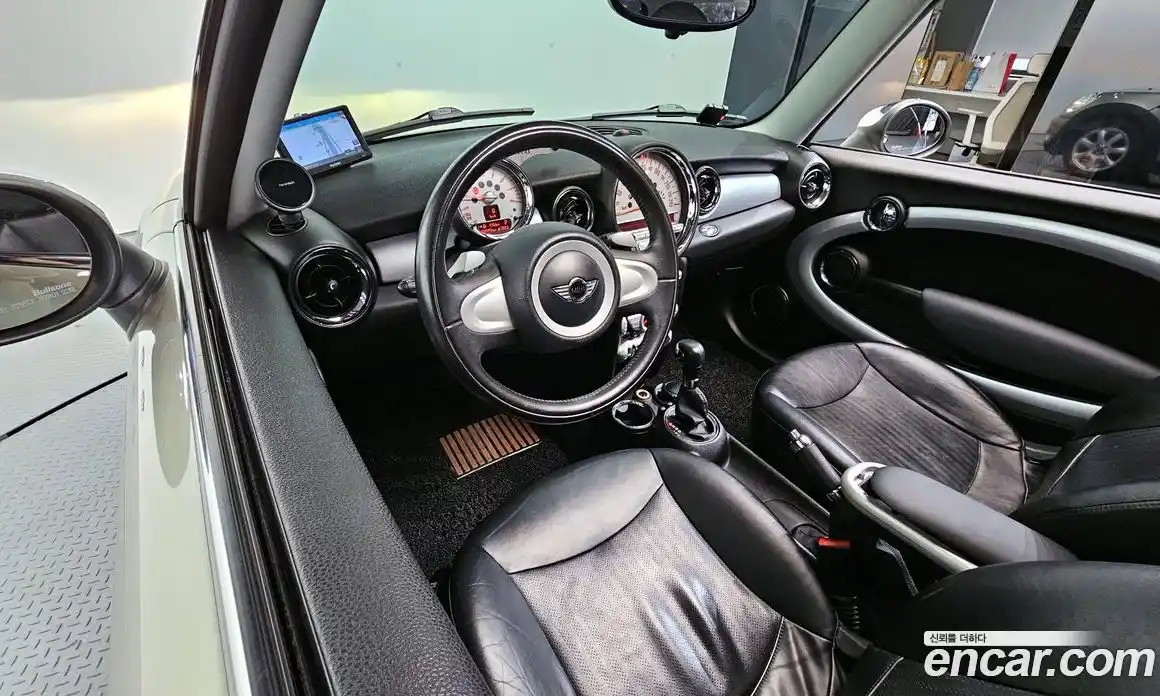 Mini Cooper 2007 1.6 Автомат в Москве № 200937, фото 15