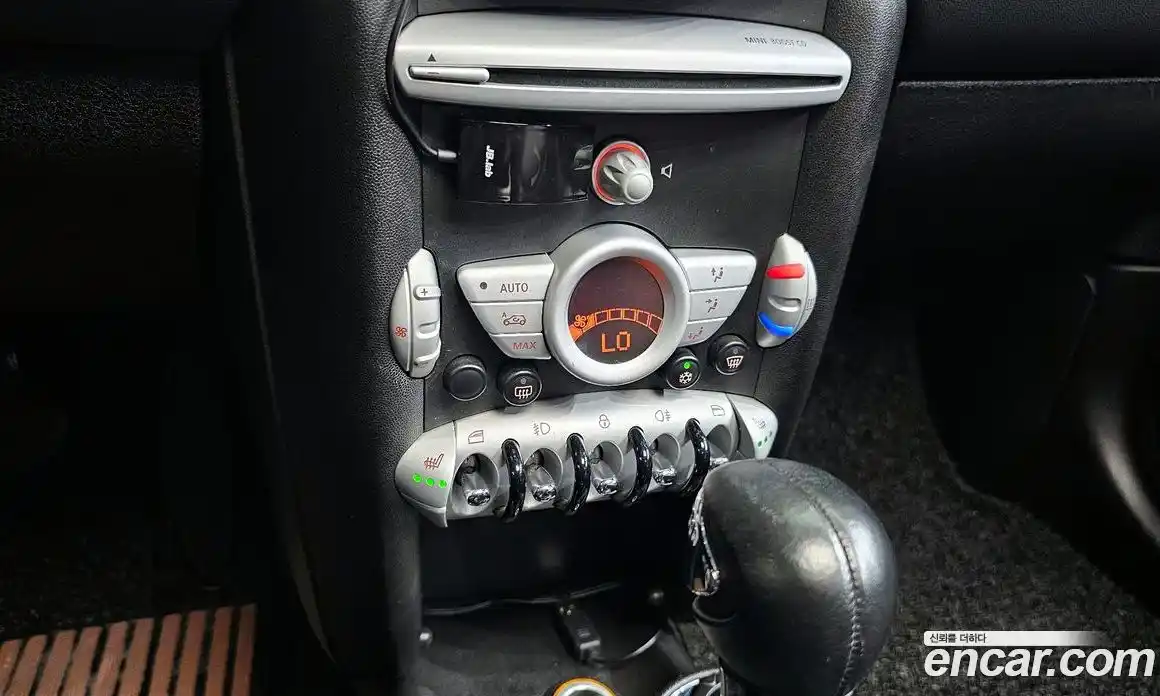 Mini Cooper 2007 1.6 Автомат в Москве № 200937, фото 9