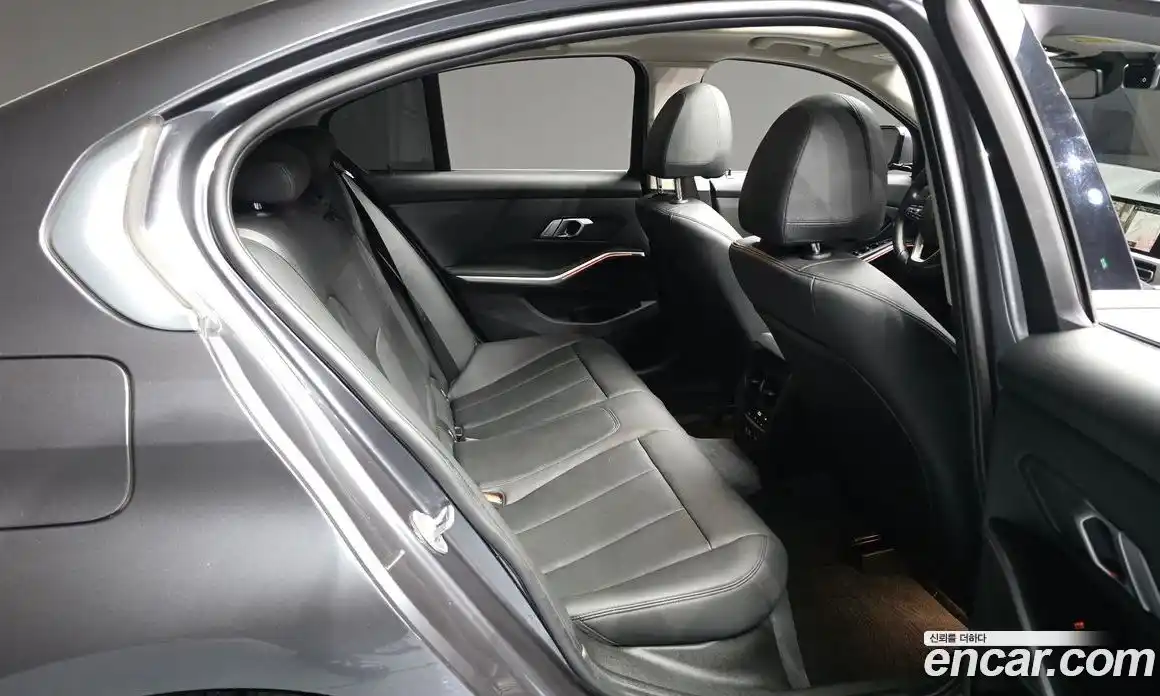 BMW 3-Series 2020 2.0 Автомат в Москве № 211768, фото 17