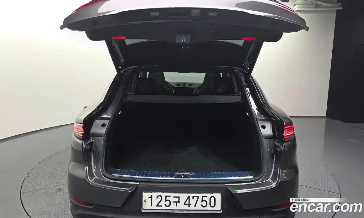 Porsche Cayenne 2020 3.0 Автомат в Москве № 213290, фото 13