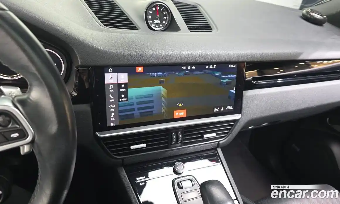 Porsche Cayenne 2020 3.0 Автомат в Москве № 213290, фото 4