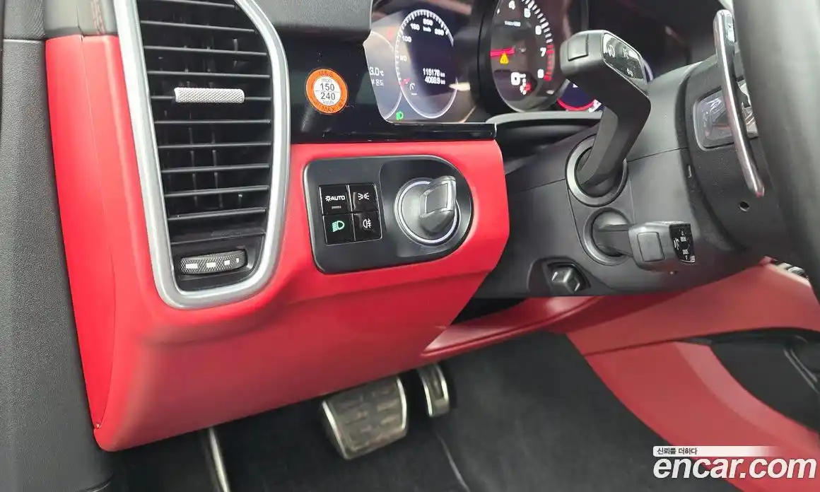 Porsche Cayenne 2019 3.0 Автомат в Москве № 213302, фото 16