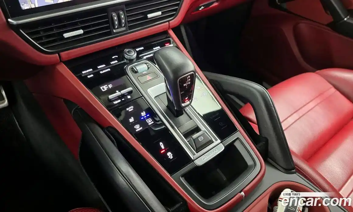 Porsche Cayenne 2019 3.0 Автомат в Москве № 213302, фото 17