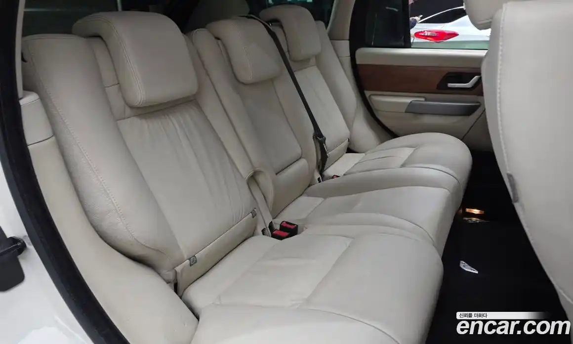 Land Rover Range-Rover Sport 2009 2.7 Автомат в Москве № 213652, фото 8