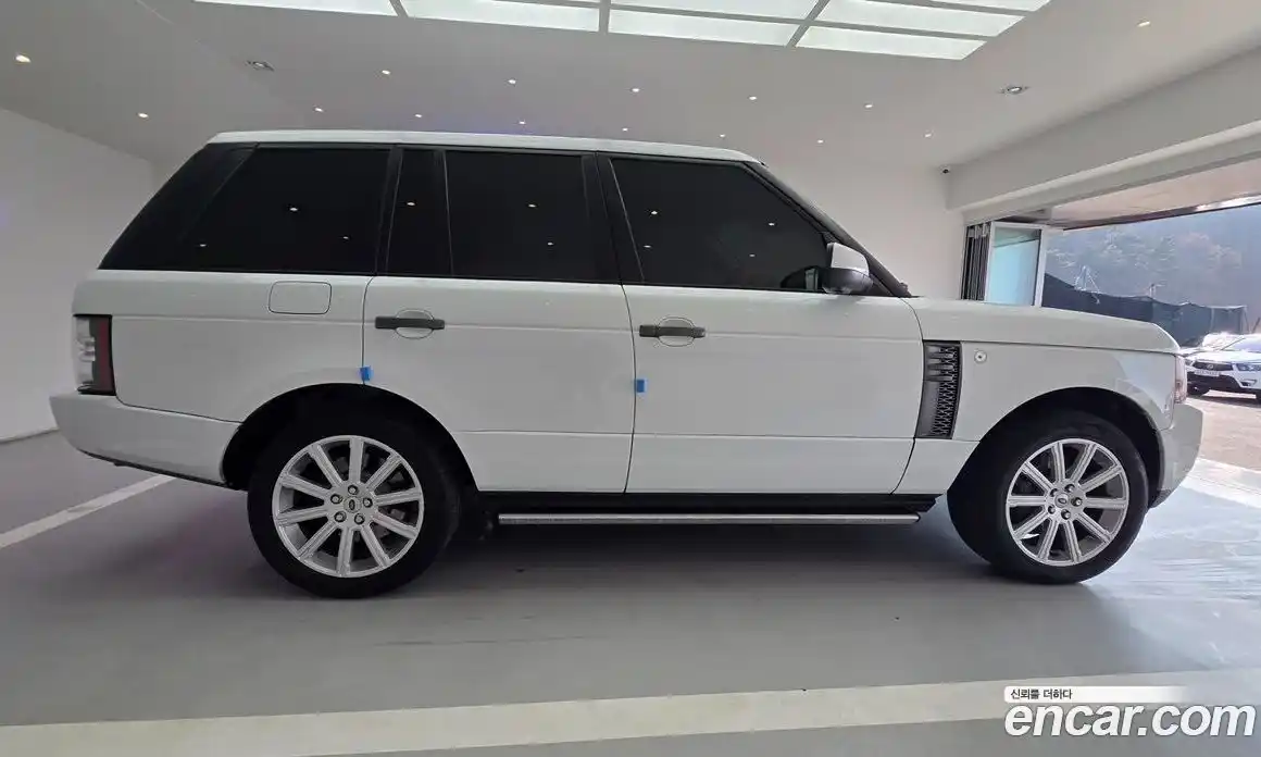 Land Rover Range-Rover 2011 4.4 Автомат в Москве № 213804, фото 3