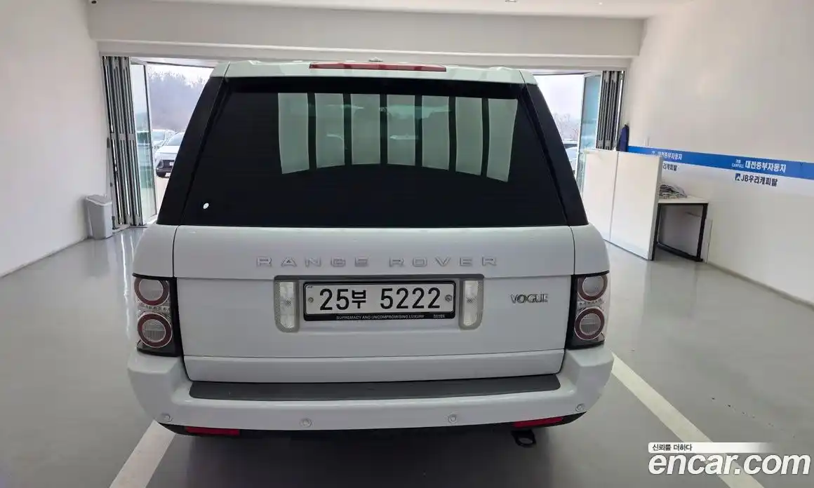 Land Rover Range-Rover 2011 4.4 Автомат в Москве № 213804, фото 8