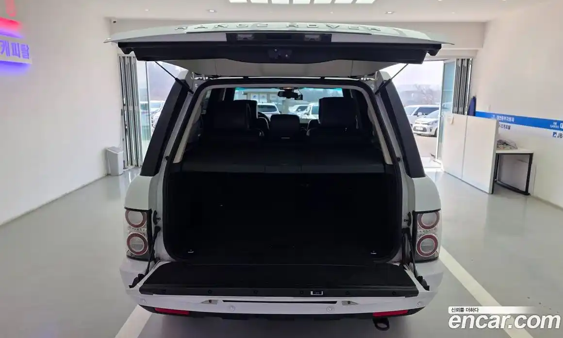 Land Rover Range-Rover 2011 4.4 Автомат в Москве № 213804, фото 10