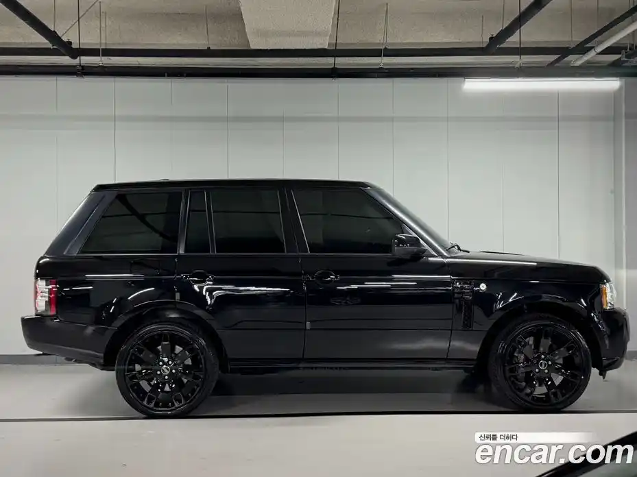 Land Rover Range-Rover 2011 4.4 Автомат в Москве № 213822, фото 20