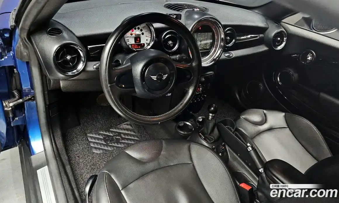 Mini Coupe 2012 1.6 Автомат в Москве № 214380, фото 17