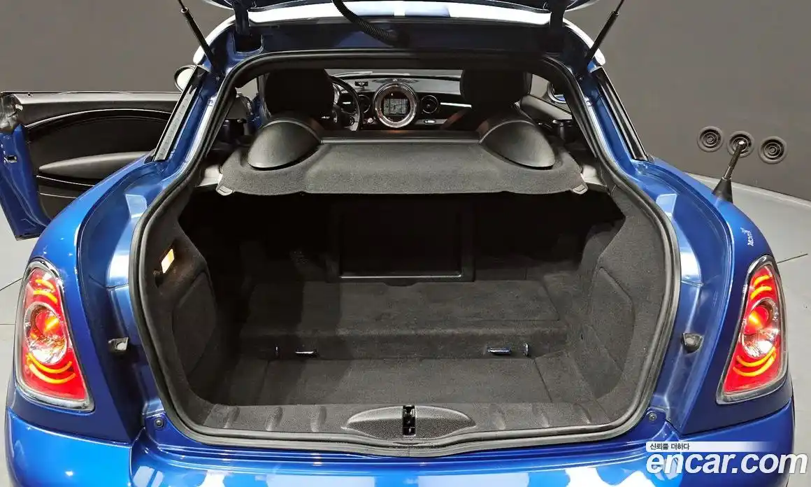 Mini Coupe 2012 1.6 Автомат в Москве № 214380, фото 20