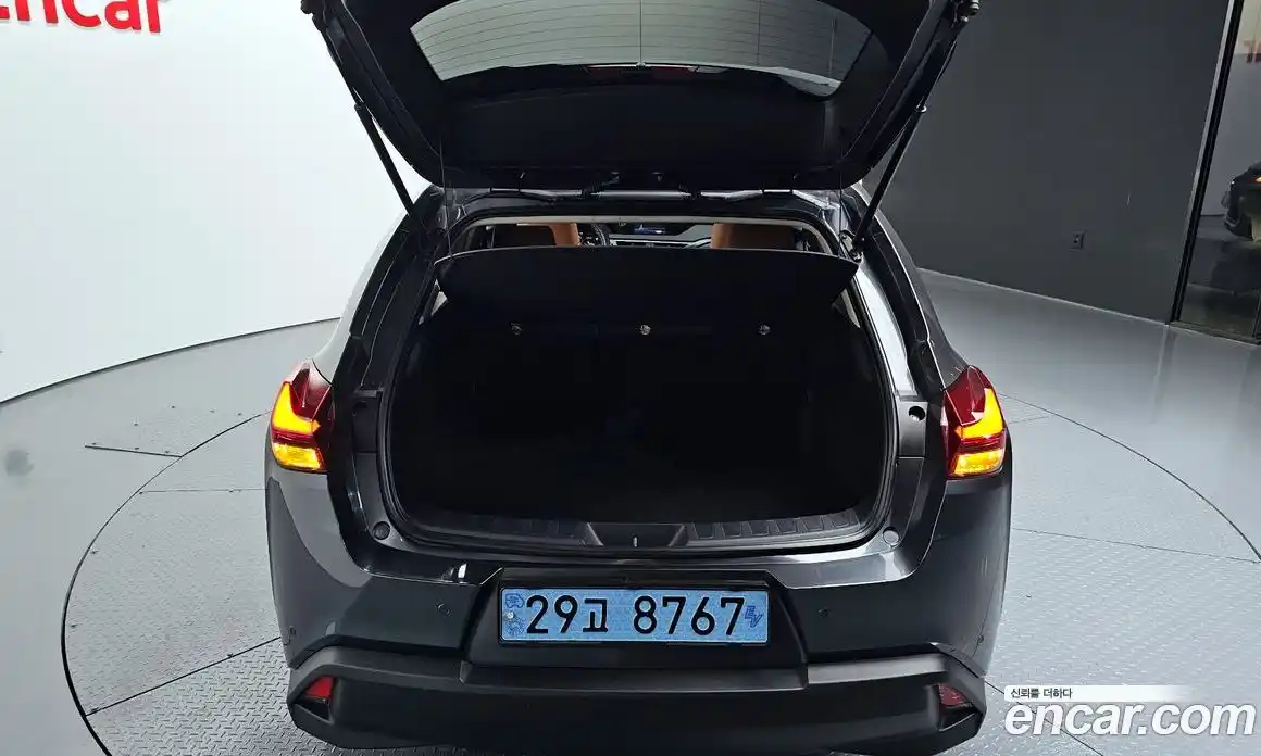 Lexus UX 2022 0.2 Автомат в Москве № 214610, фото 15