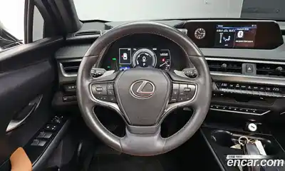 Lexus UX 2022 0.2 Автомат в Москве № 214610, миниатюра 7
