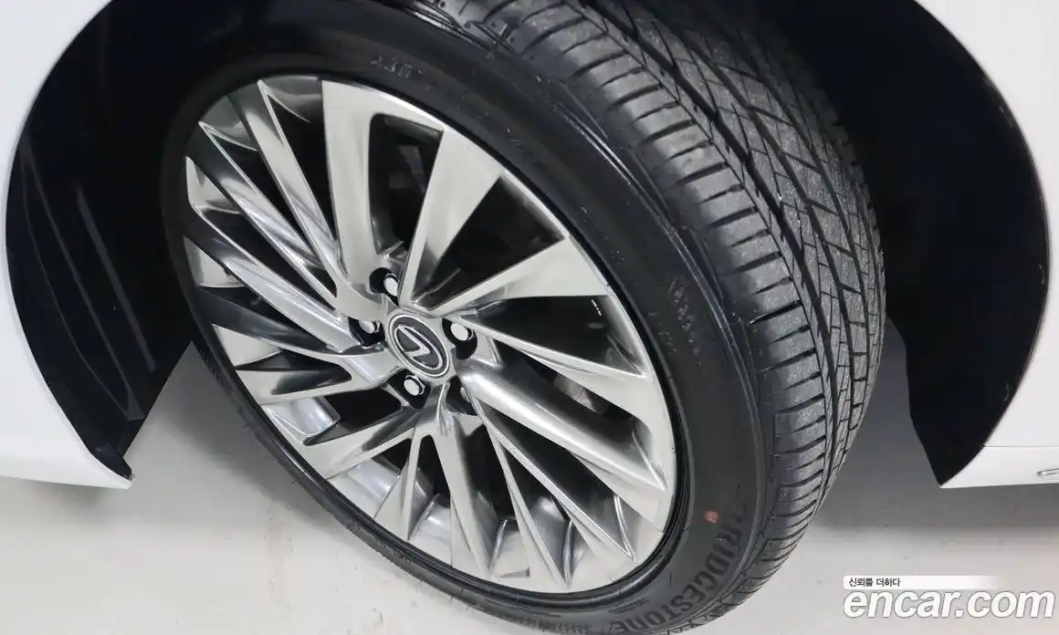 Lexus ES 2026 2.5 Вариатор в Москве № 214731, фото 5