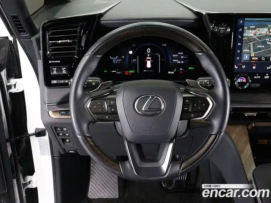 Lexus LM 2025 2.4 Автомат в Москве № 214764, фото 14